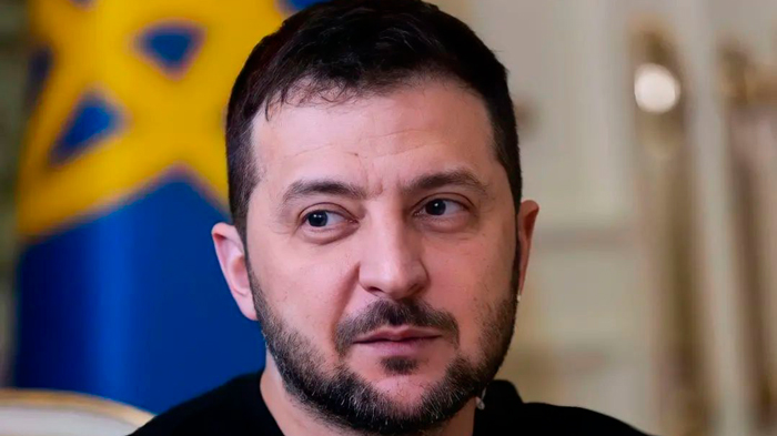 Зеленский поедет в Берлин 13 мая