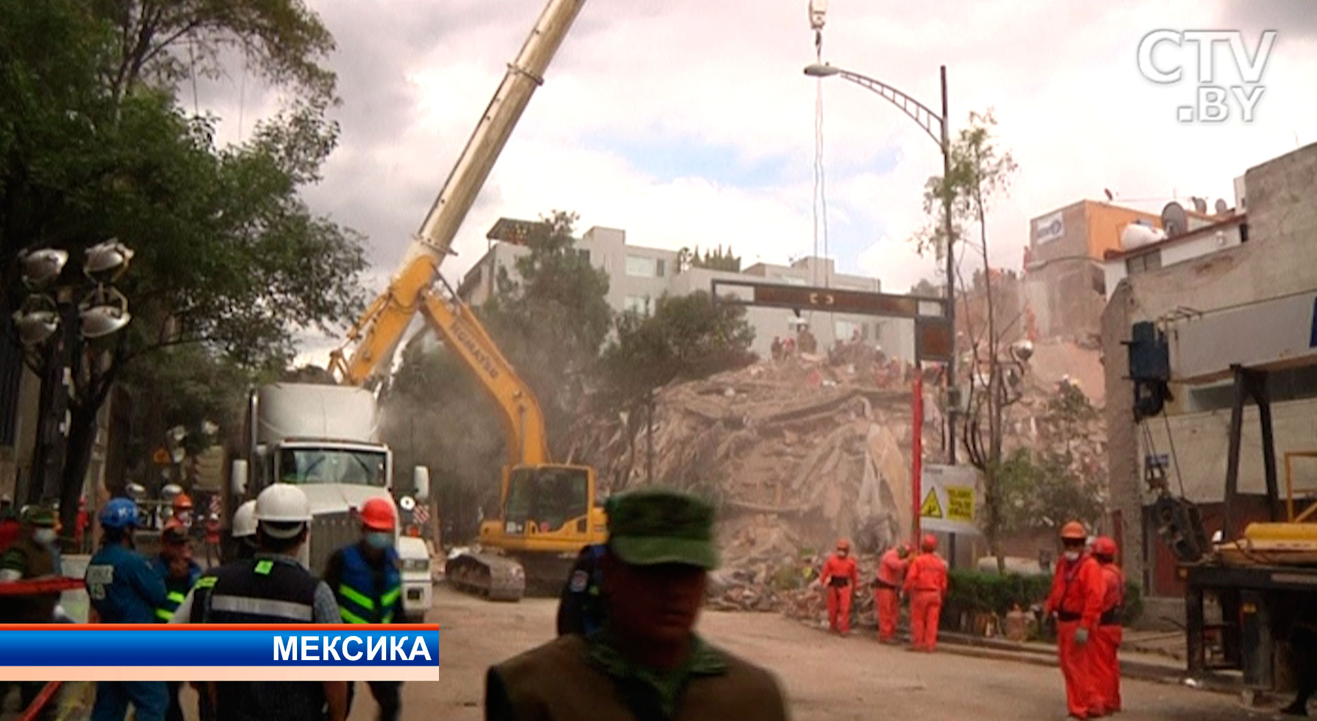 В Мексике из-за землетрясения погибли уже 320 человек, число жертв растет