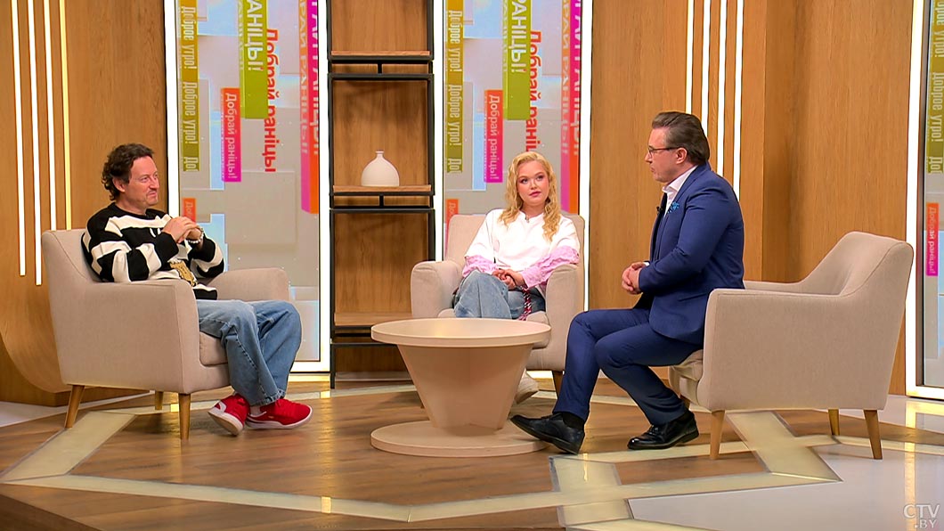 Между нами есть химия! Стас Ярушин и Настя Кравченко записали песню – интервью-4