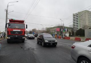 В Минске грузовик сбил женщину, которая переходила дорогу на красный свет 