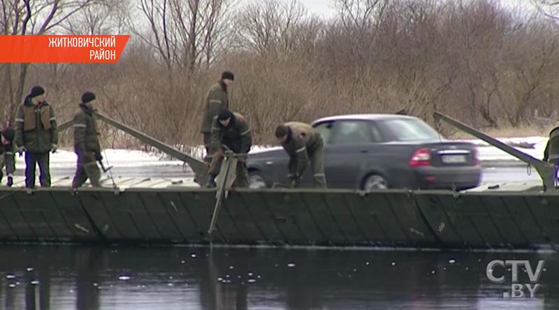 Дорога жизни открыта: жители Житковичского района радуются восстановлению движения по понтонному мосту через Припять -25