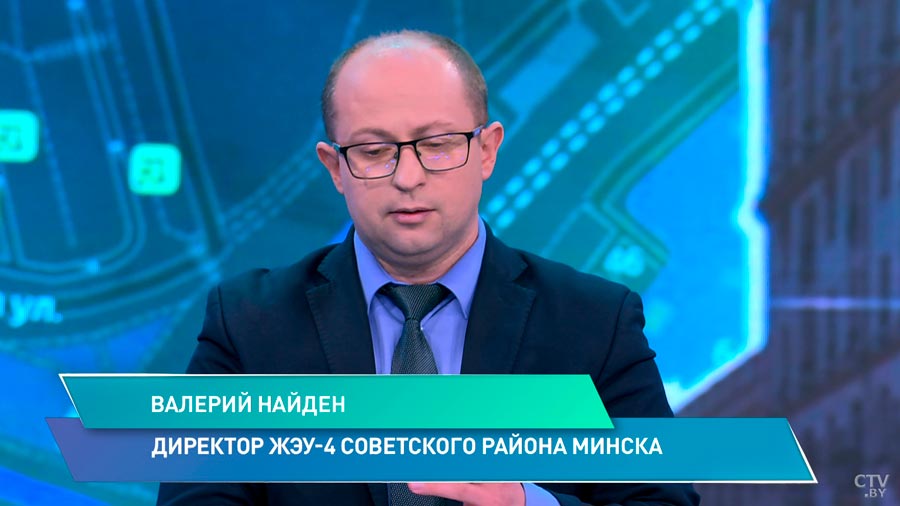 Сколько раз в год нужно обрезать ветки деревьев и где должны стоять мусорные контейнеры? Отвечает директор ЖЭУ Советского района -7