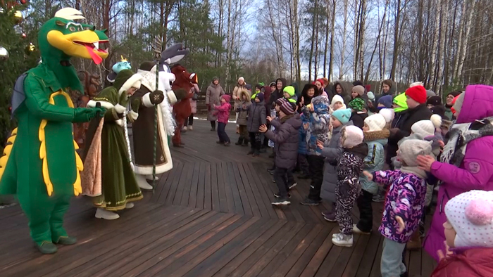 Полесский Дед Мороз принимает гостей! Посетили резиденцию Зюзи